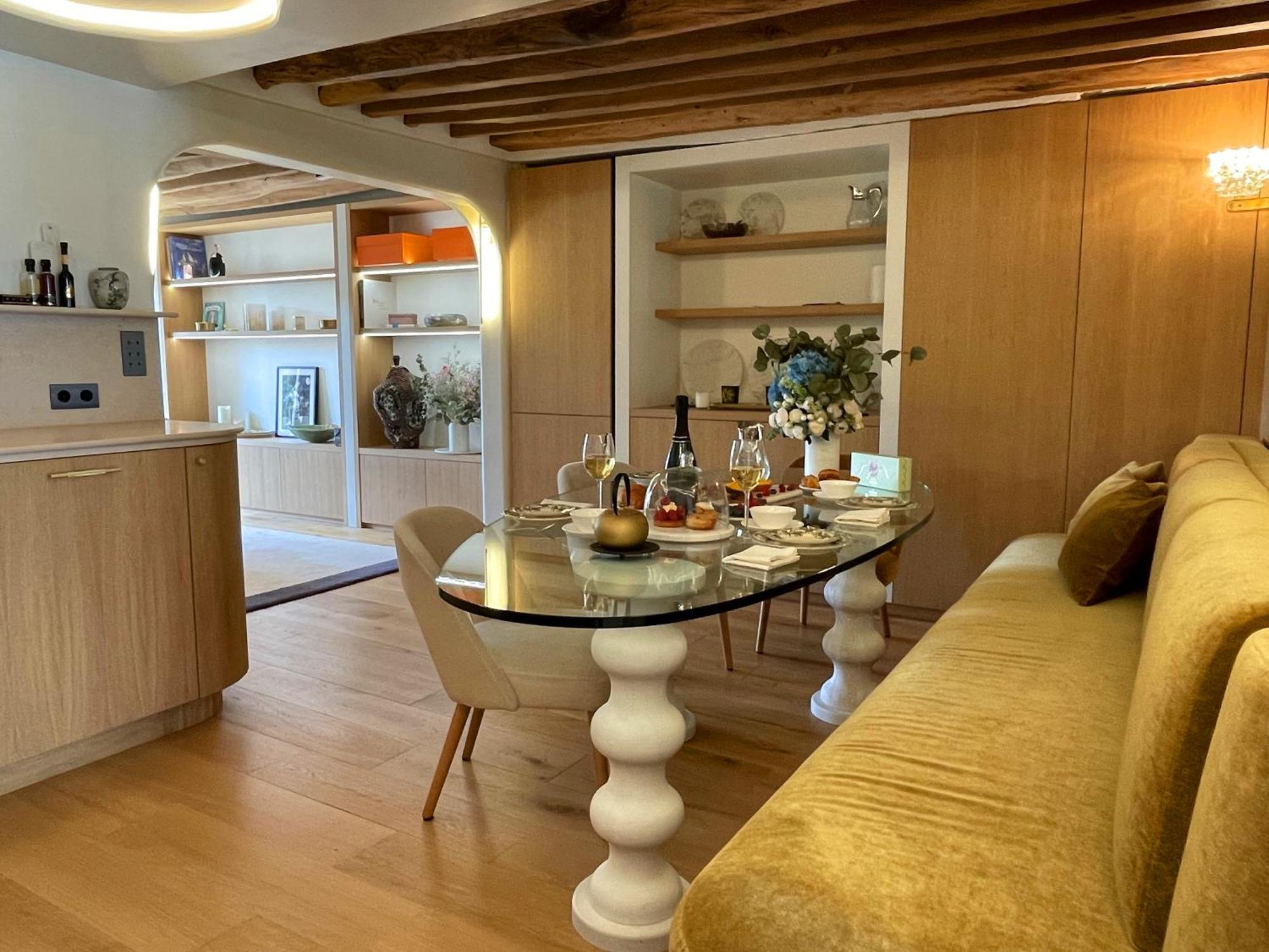 Luxueux Appartement, Avec Terrasse Vue Champs-elysees Apartment