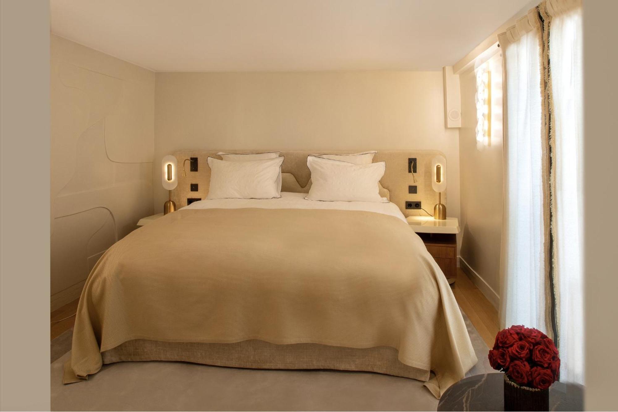 Luxueux Appartement, Avec Terrasse Vue Champs-elysees *